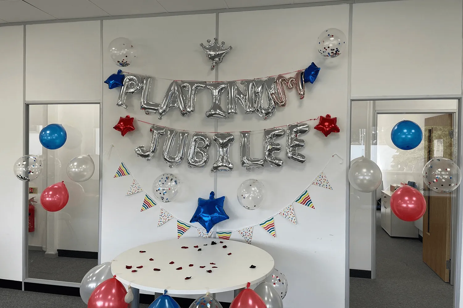 QUEENS 70TH PLATINUM JUBILEE - LONDON CAMPUS